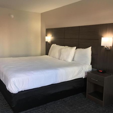 Days Inn & Suites By Wyndham Charleston Airport West Север Чарлстон Экстерьер фото
