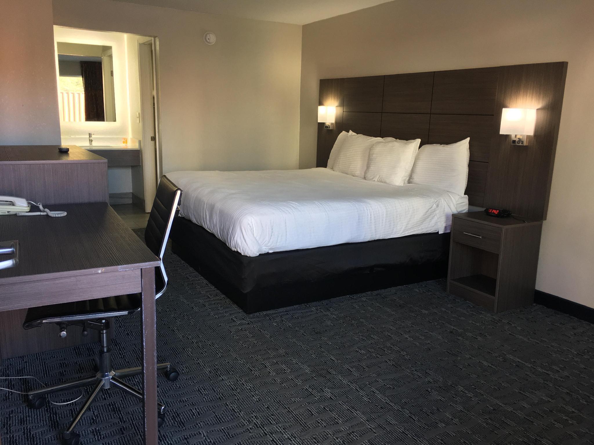 Days Inn & Suites By Wyndham Charleston Airport West Север Чарлстон Экстерьер фото